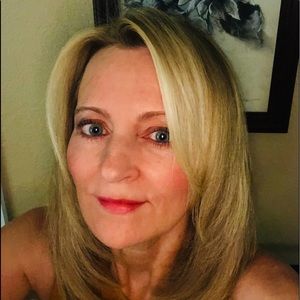 Meet your Posher, Juli